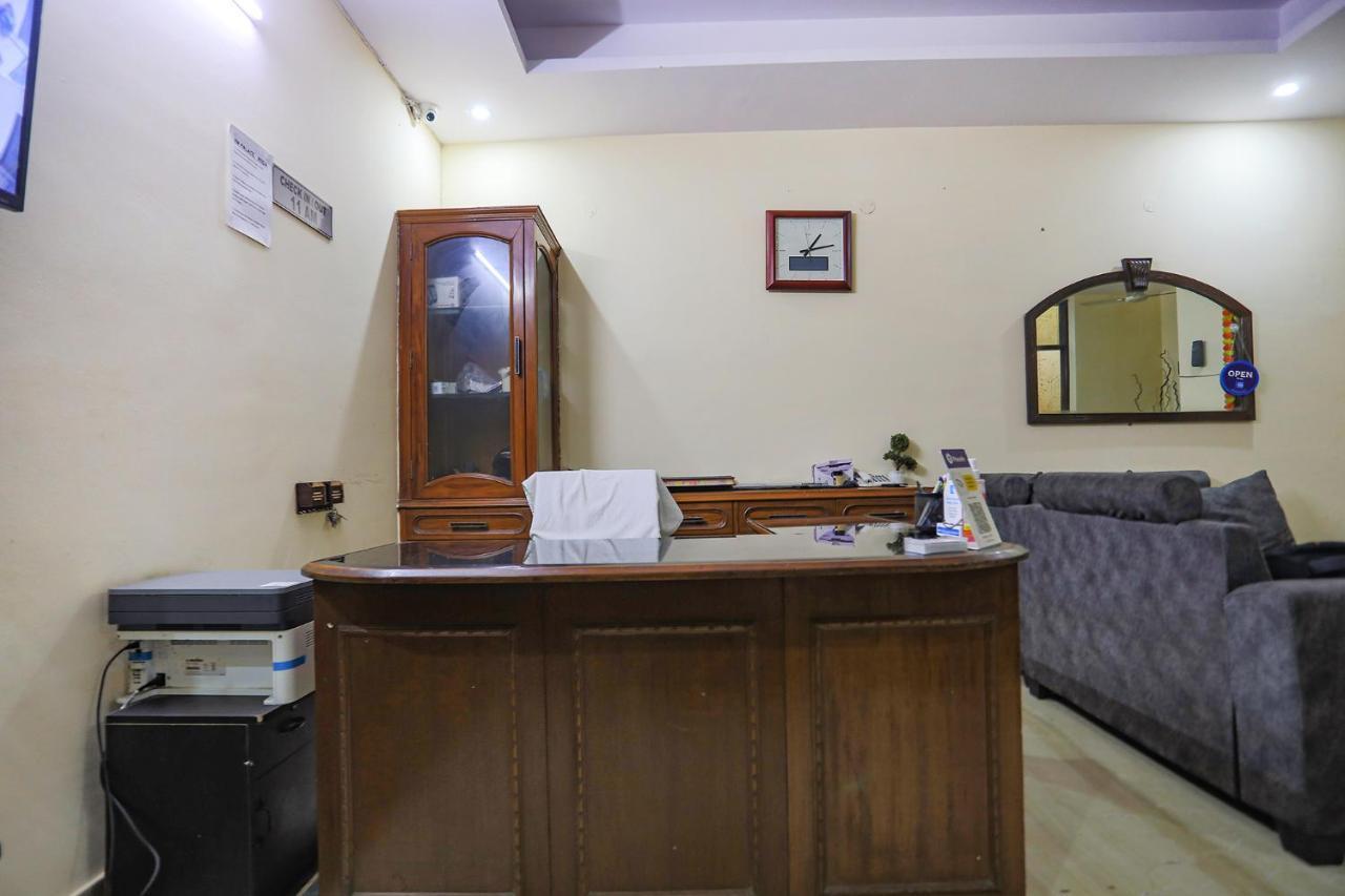 Fabexpress Hm Palace Hotel Noida Luaran gambar
