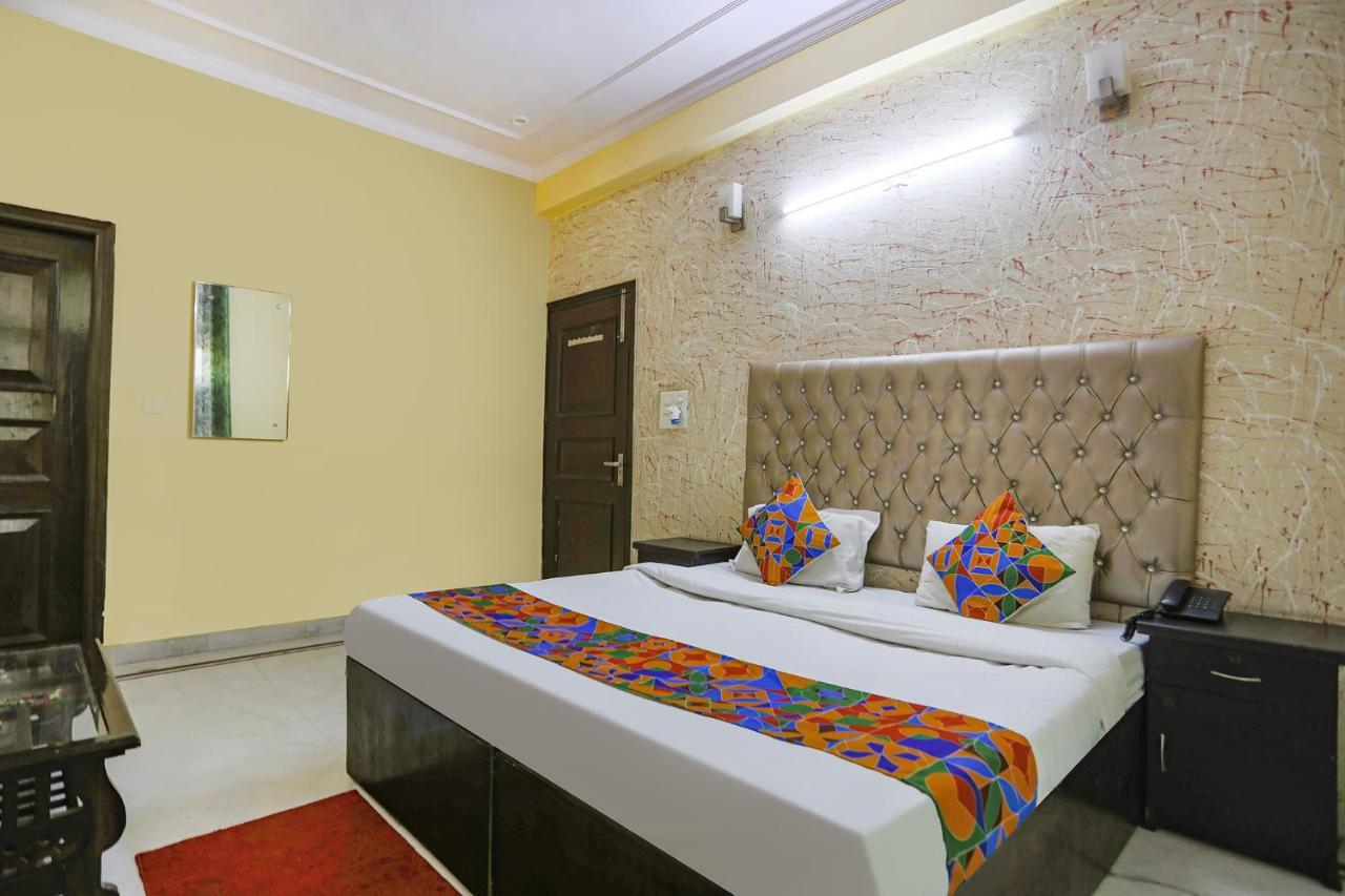 Fabexpress Hm Palace Hotel Noida Luaran gambar